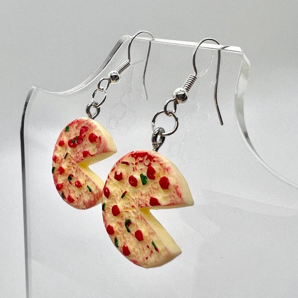 Pizza Earrings - Supreme Pepperoni Pizza - Pizza Slices - Gamer Earrings - Picture 4 of 9
